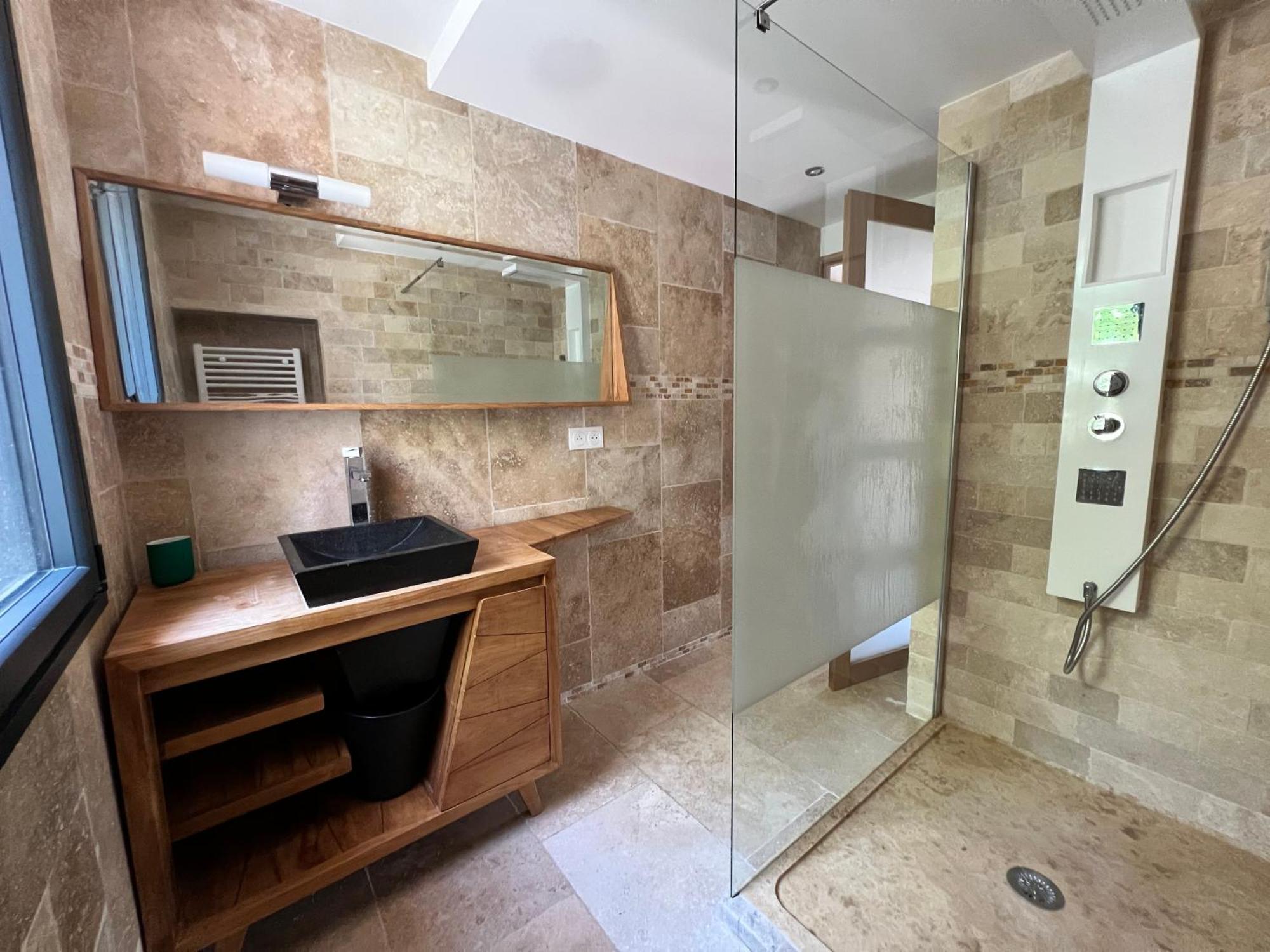 Holiday home Mas Elehis En Provence